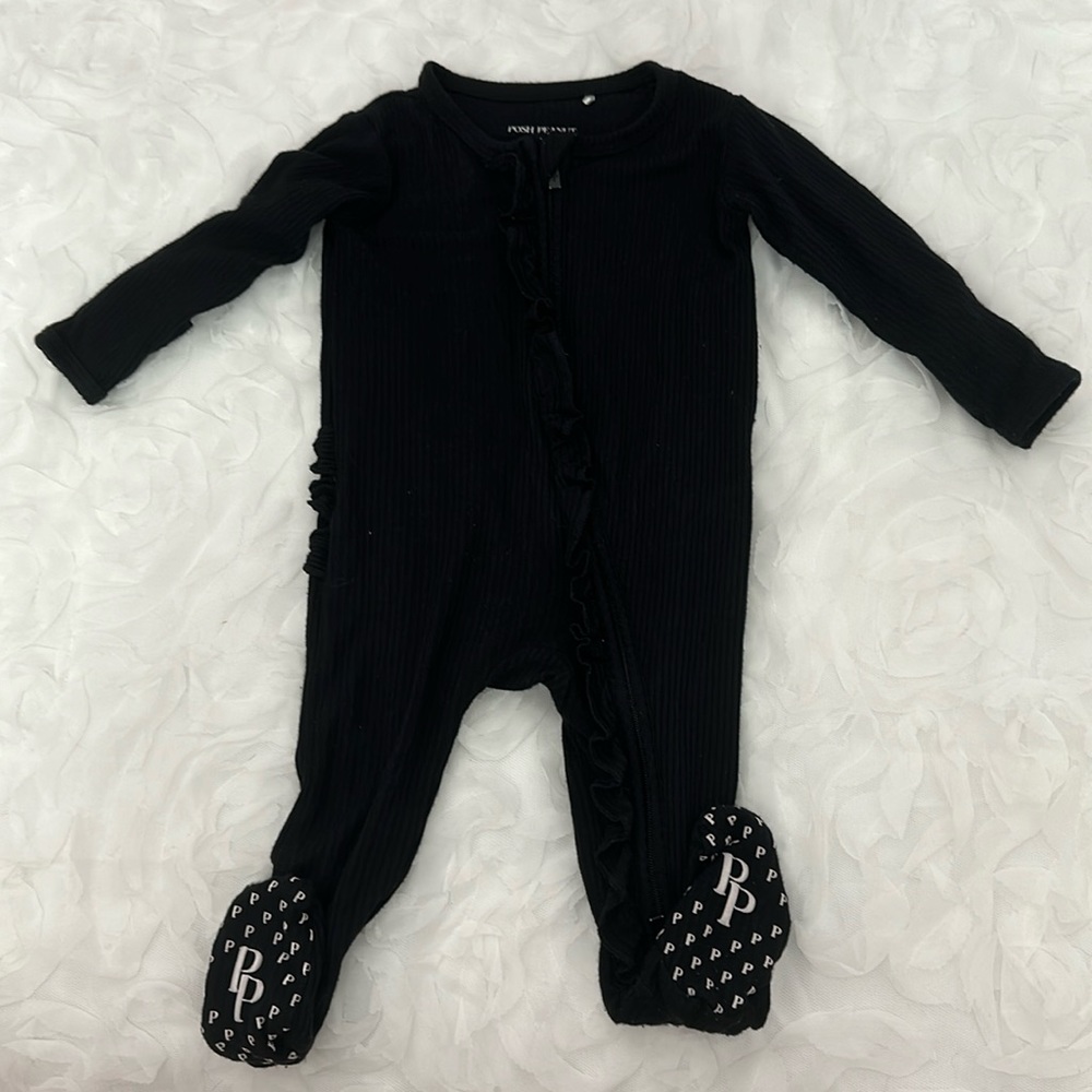 Black posh peanut ruffle butt footie